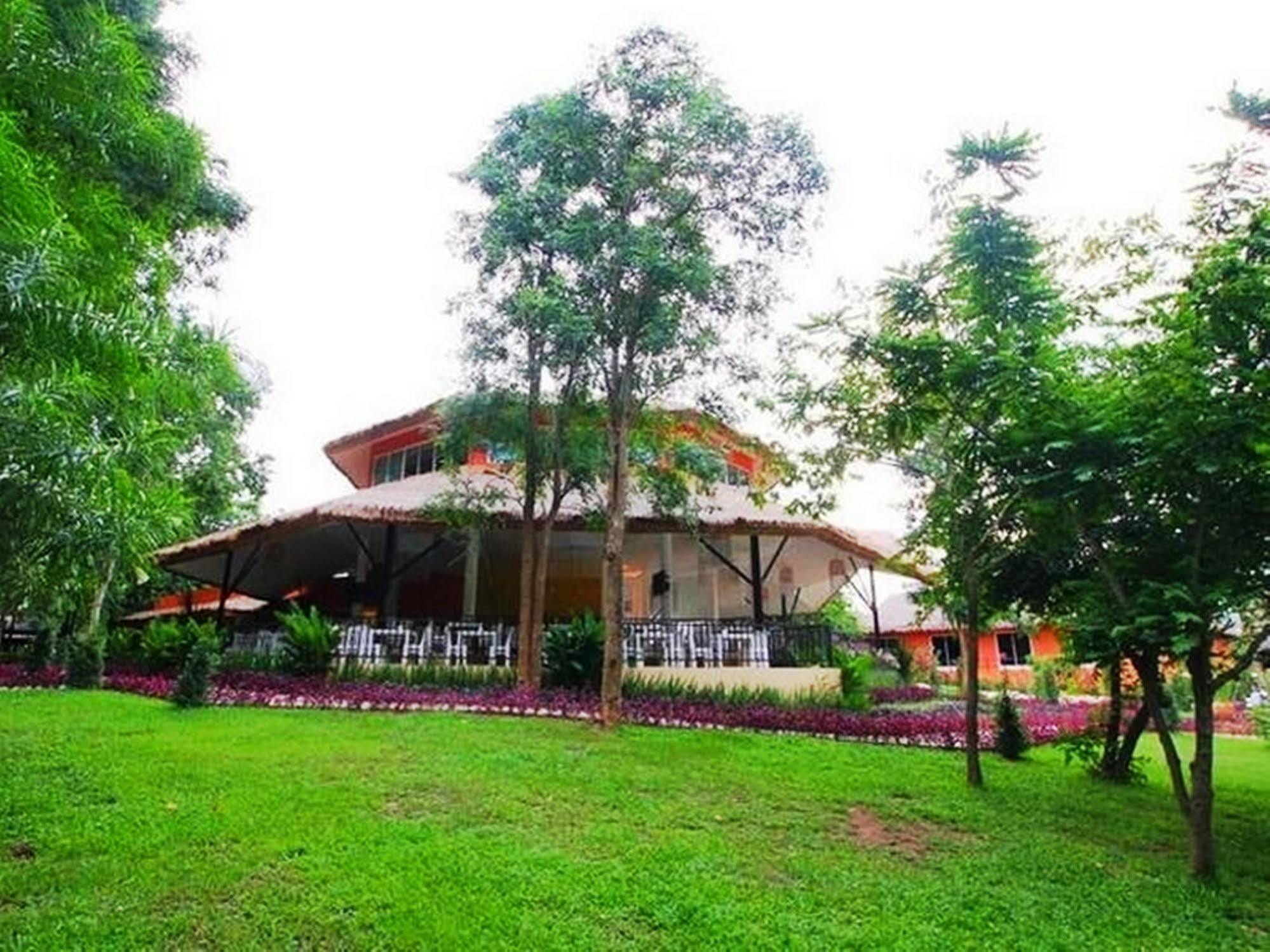 Aurora Resort Kanchanaburi Exteriér fotografie